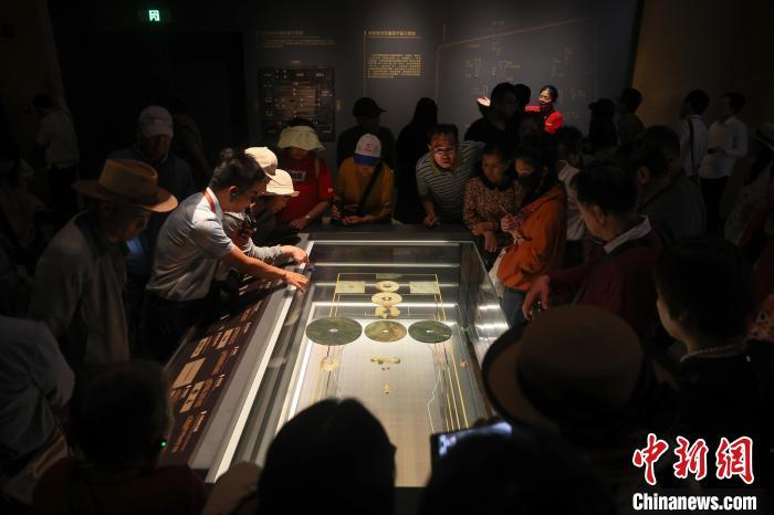 走進南昌漢代海昏侯國遺址博物館 “輝煌大漢”引客來