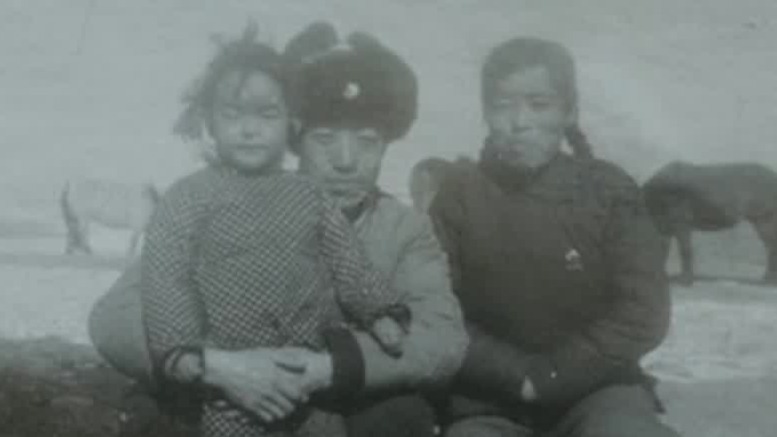 “南方孤儿”李炎飙：在草原上遇到了最好的母亲