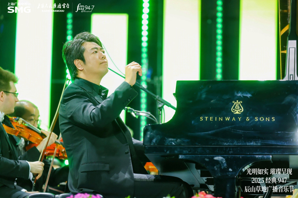 郎朗演奏