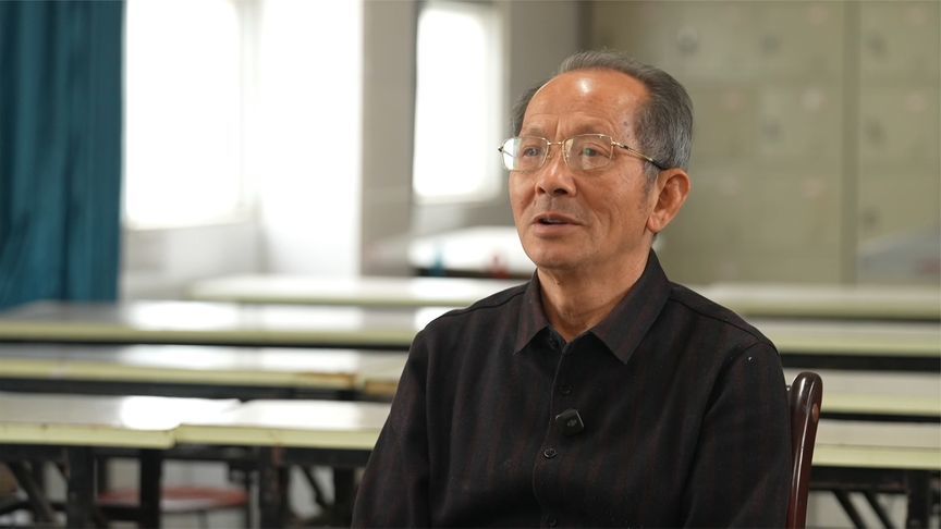 黄梅生用十余年的坚守，托举起348个“事实孤儿”的成长