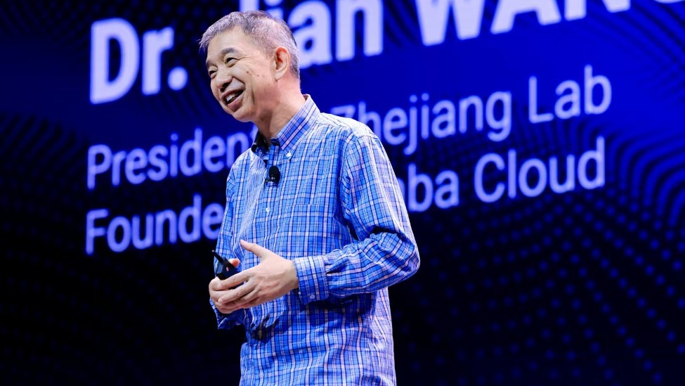 王坚：AI的风口不会等人，它属于那些敢试、敢做、敢颠覆的人