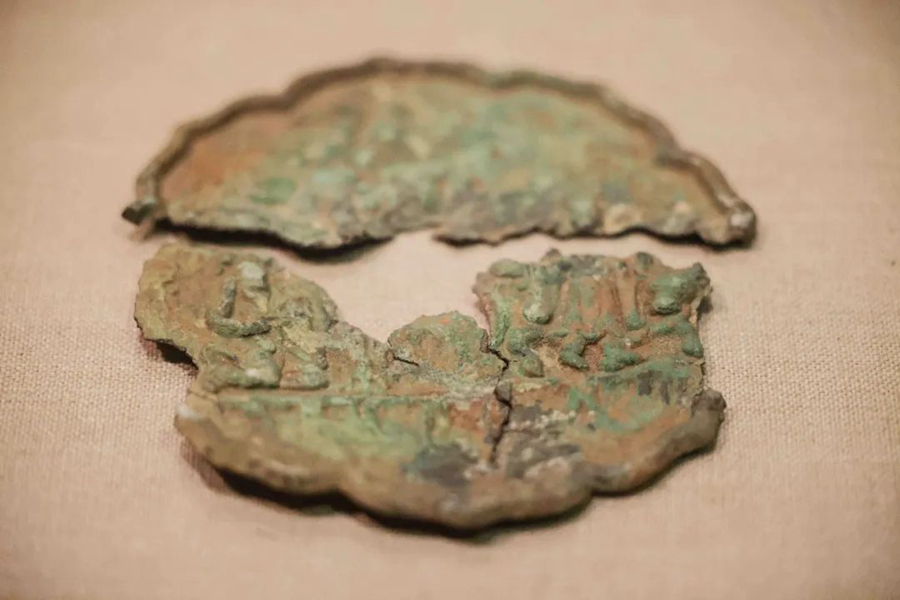 许由巢父故事镜　图片来源：鄂州市博物馆