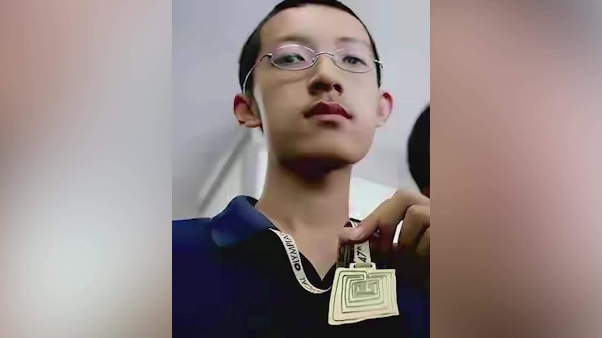 还俗后的柳智宇称爱人非常维护他：网上被骂她会回怼，我感觉生活的点滴被人深深爱着