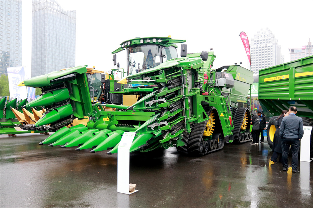 “东极”向“新”潮涌来——第三十四届哈尔滨国际经济贸易洽谈会佳木斯展区侧记