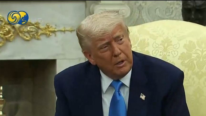 特朗普被曝精心策划对南非总统“突袭”：专门搬大屏幕 提前调灯光…