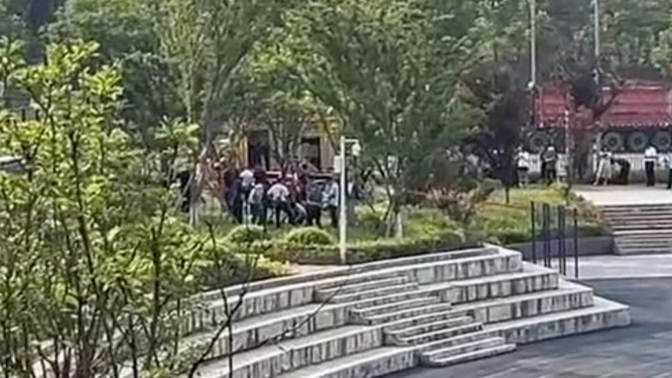 掉化粪池遇难男生来自重庆一农村，村委会：会为他家属提供帮助