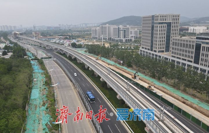 济南轨交8号线全封闭框架式声屏障建设进入尾声