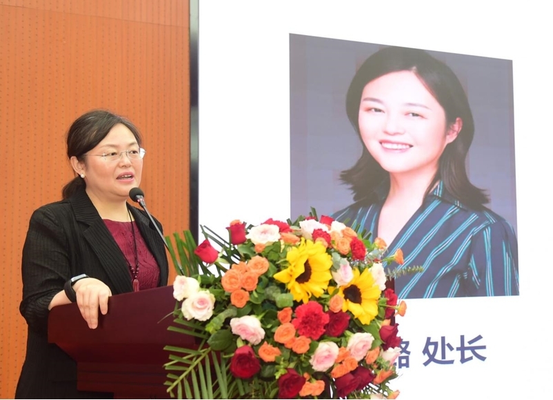 甘肃兰州大学第二医院医保处处长吴小璐在演讲。