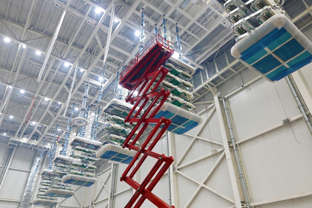 这是5月18日拍摄的衡阳±800千伏换流站建设现场。袁宏彦摄