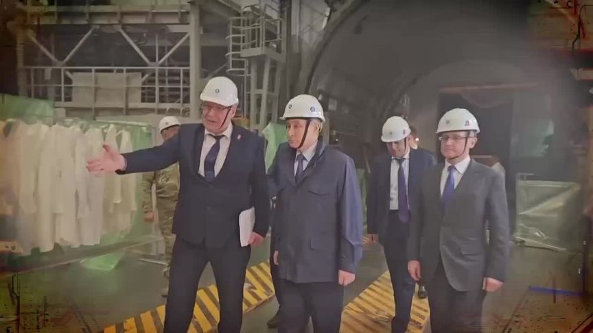 军舰战机的故事