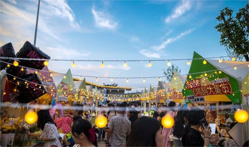 2023龍舟賽鴻鵠大集市現(xiàn)場