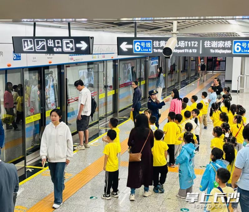 长沙地铁6号线累计运送乘客超4.72亿人次,显著提升市民跨区通勤效率。 照片均为 通讯员 供图