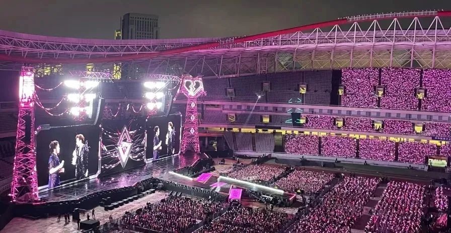 汪苏泷在社交平台上大晒美食:南昌,确实好吃