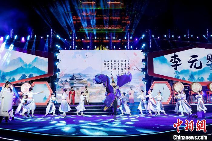 5月20日晚，“赣鄱欢歌”群众文艺优秀节目惠民演出在南昌举办。江西省文旅厅 供图