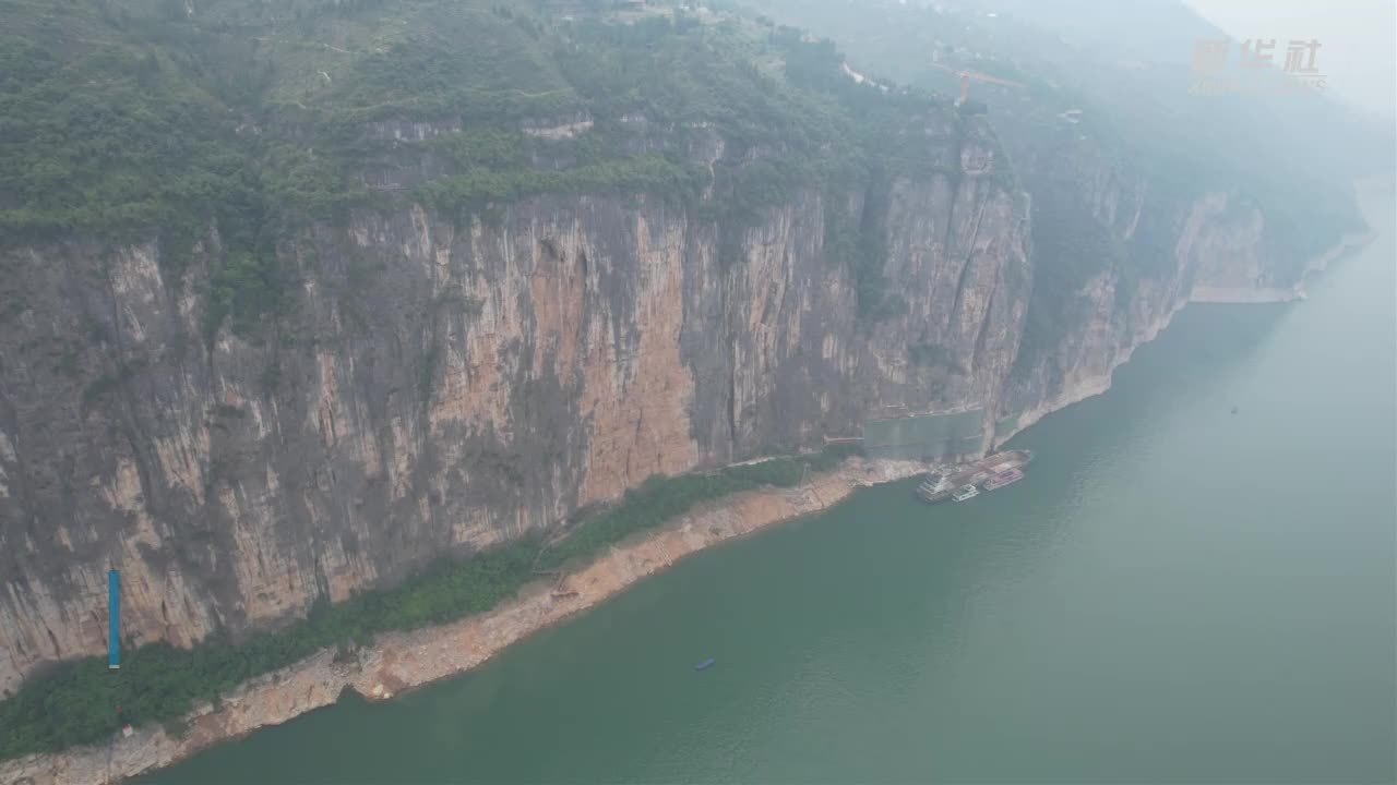 三峡危岩的“气象哨兵”