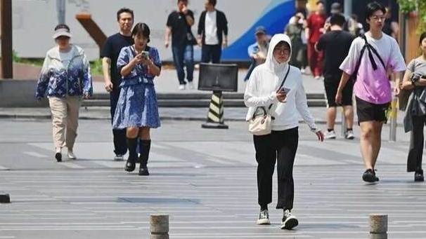 北方多地地面温度超70℃