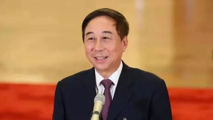 冯巩，有新身份
