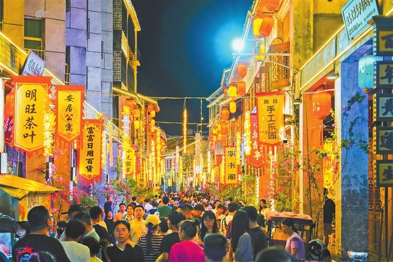 龙南：百年老街焕新生（图）