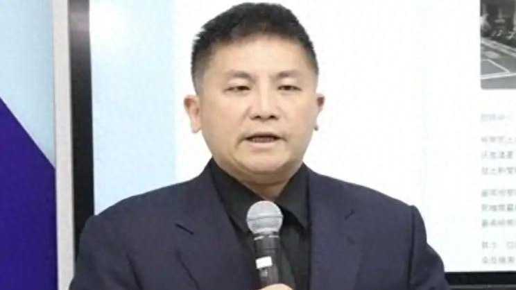 赖清德一边大罢免一边喊团结，吴宗宪批：打完耳光还要人牵手