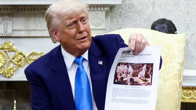 特朗普当面向南非总统展示“被杀”的南非白人