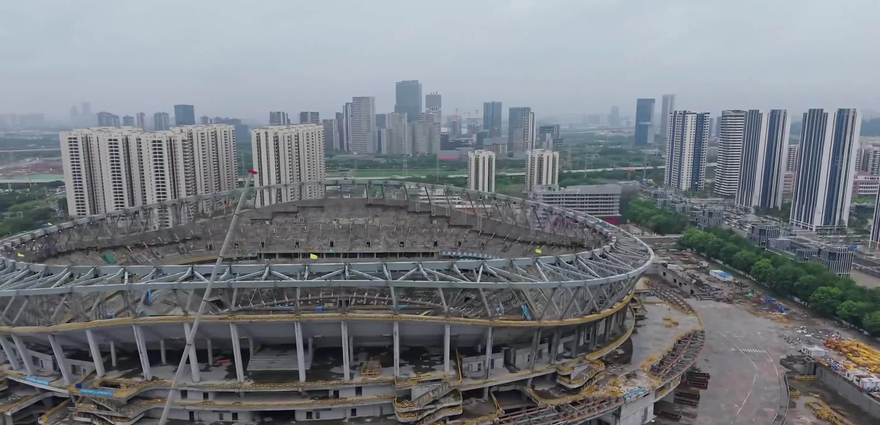 广州足球公园已完成主体结构50%的工程量，项目仍在施工建设中