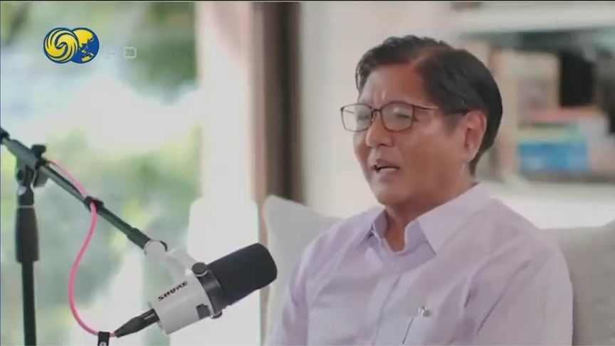 马科斯呼吁全体内阁部长辞职以便重组政府，菲外长已提交辞呈