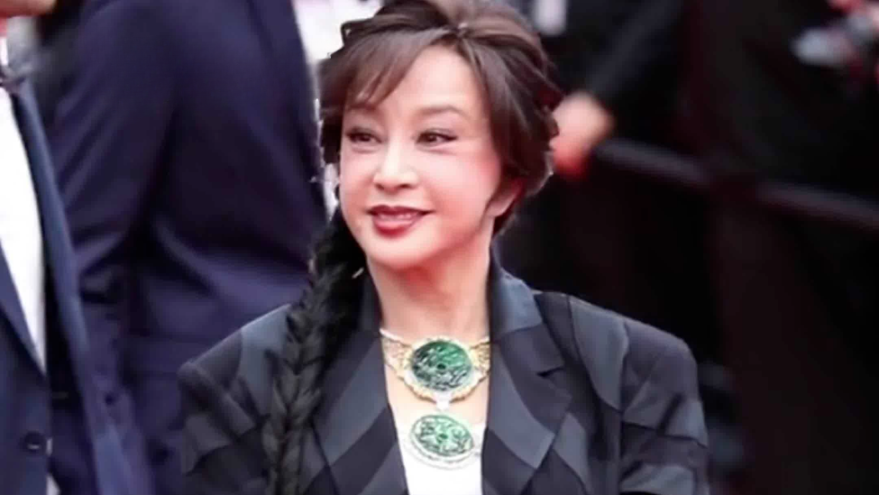 刘晓庆称不喜欢被叫庆奶：自己每天可以做200个深蹲