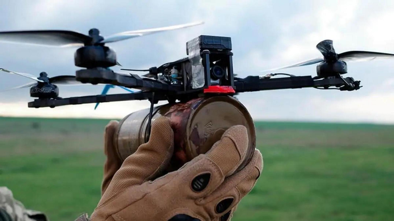 土制燃烧弹无人机、喷火式无人机，乌克兰全民制造无人机？