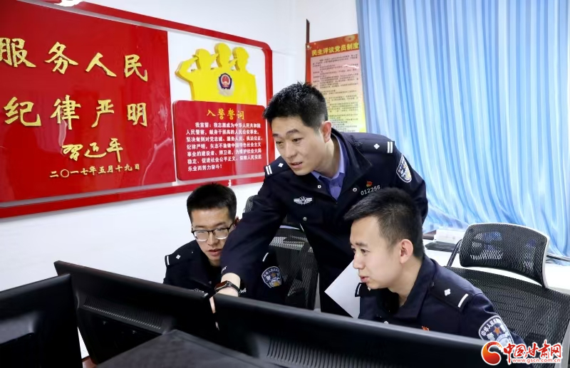 反诈界"最强大脑" 他带团队搭建的分析模型挽损近2亿