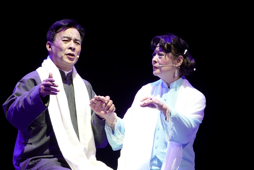特稿&middot;梁平｜常州沪剧角：坐着轮椅临阵演唱会的90岁总导演沈国雄，情满龙城