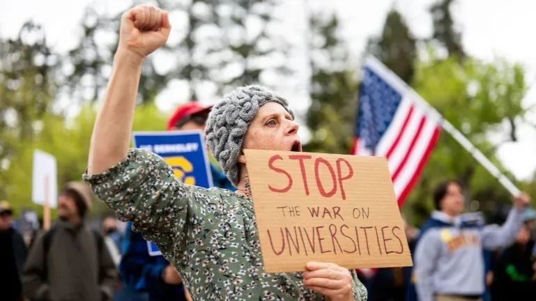 哈佛大学被暂停招收国际学生，美国真打算把门关上？
