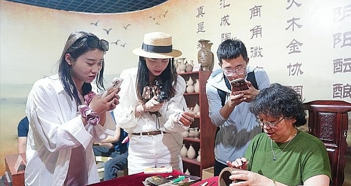 儒风水韵德州行:采风团沉浸式体验德州博物馆、古玩城、老字号与黑陶文化,解锁 “近者悦・远者来” 的魅力密码