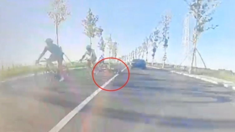 骑行男孩身亡案司机：我没有案底，孩子不受影响，东拼西凑20万赔偿已退回