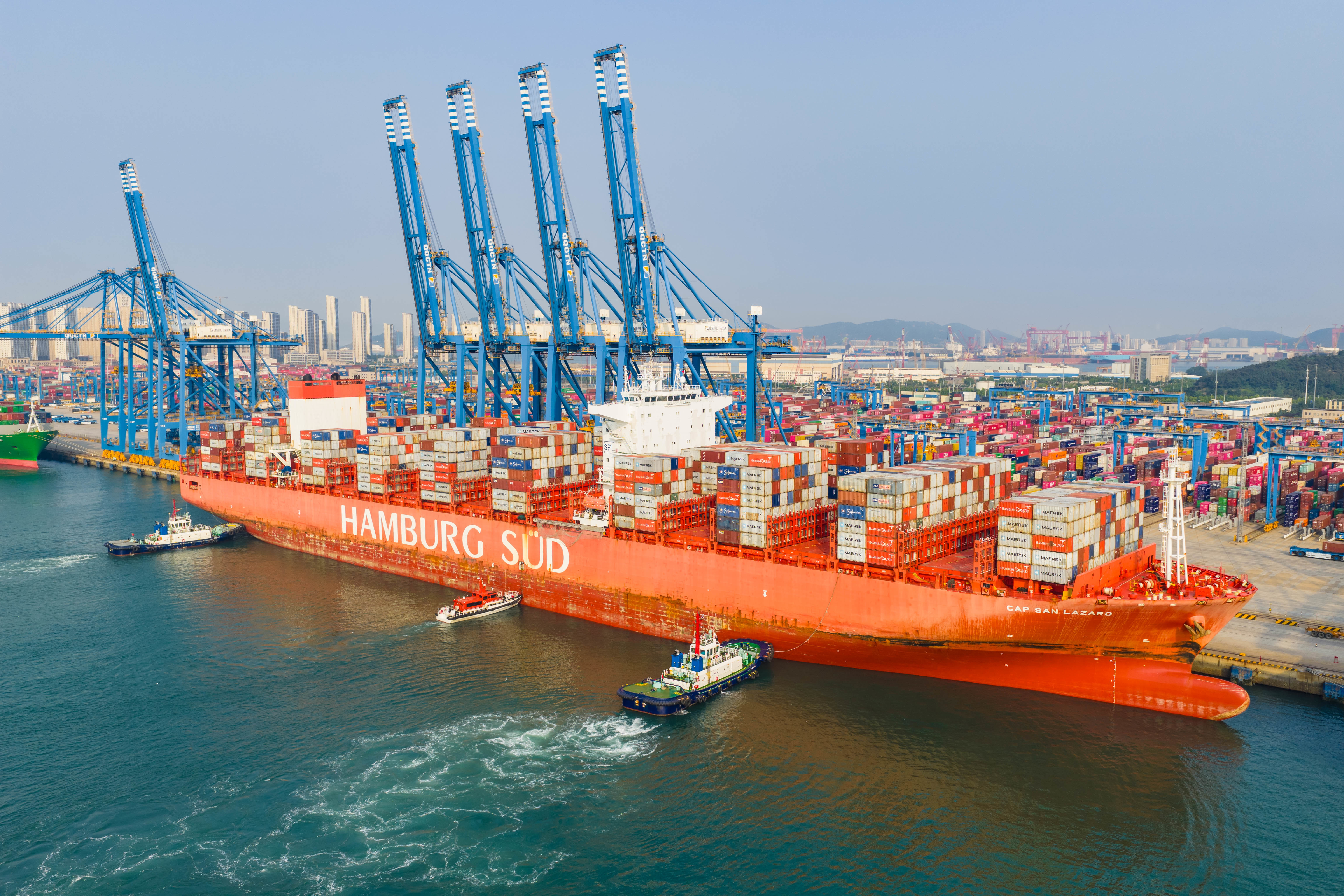 山东港口青岛港自动化码头第十三次刷新世界纪录