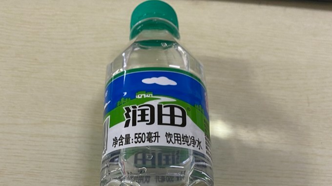苦等16年，1块钱一瓶的矿泉水企业终于能上市了？_凤凰网
