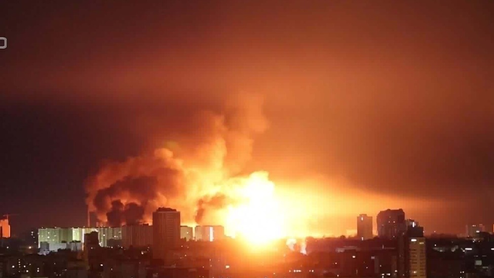 乌克兰称基辅遭俄大规模空袭，至少15伤