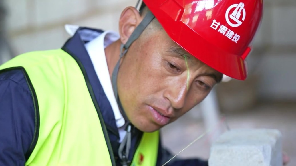 27载“技”高为范　陇人骄子高鹏毫米之间筑匠心