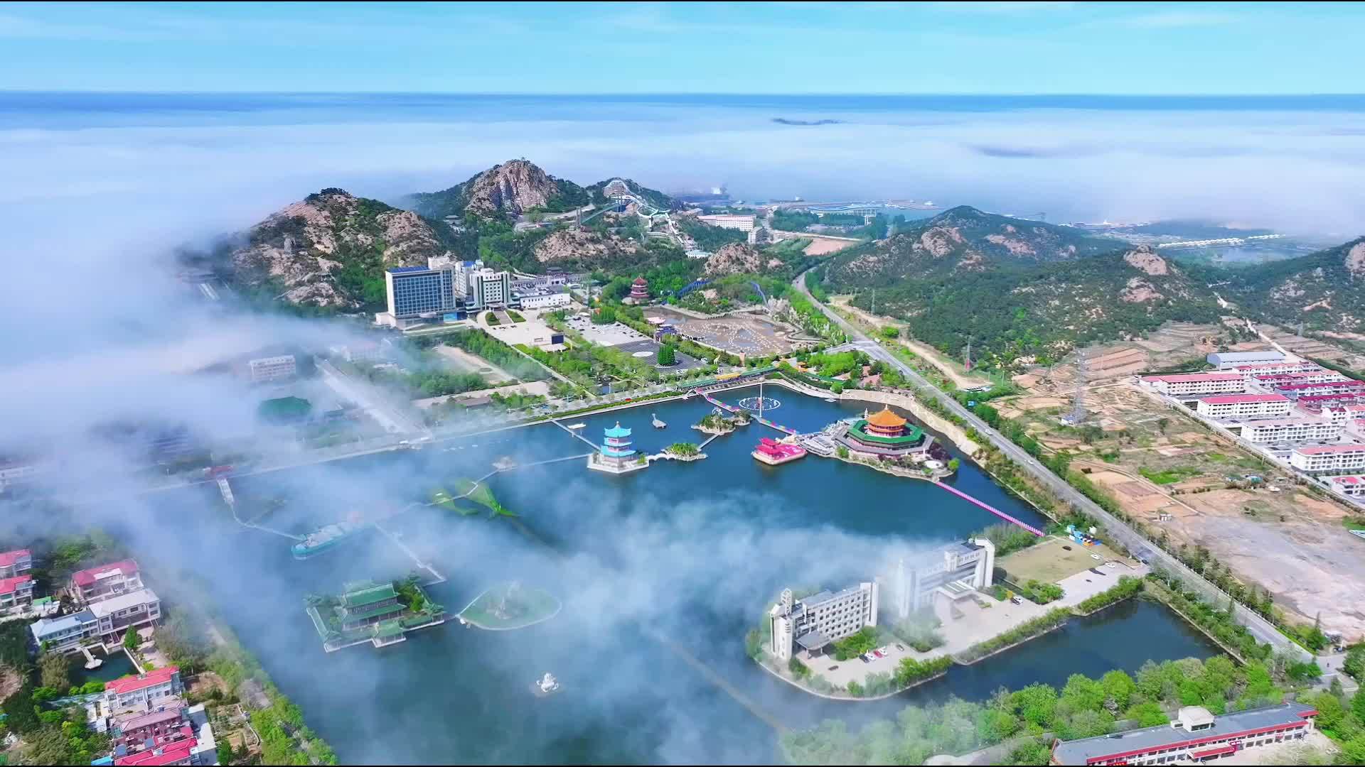 雾绕海驴岛 生态美如画