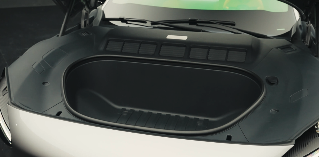 首发体验小米YU7,它或许并不适合所有年轻人?