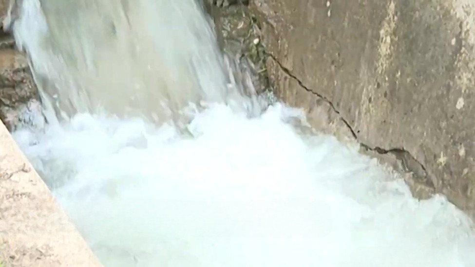 陕西陇县实行定时供水，工作人员：会根据不同情况灵活调整