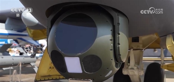 无人机航母来了!中国首款蜂群母舰无人机“九天”即将首飞:机腹可藏上百小型无人机