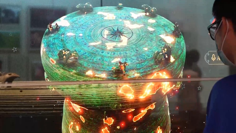 这是广西民族博物馆新推出的AI全息文物展柜。新华社记者 覃广华 摄