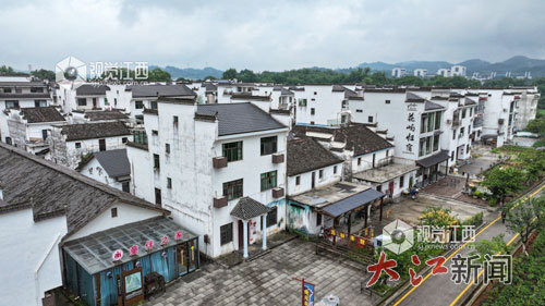 俯瞰石门村