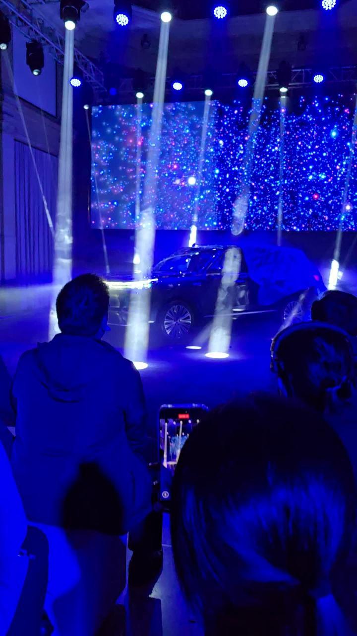 银河M9亮相，今天不光有新7系，还有新9系 #银河M9 #吉利银河