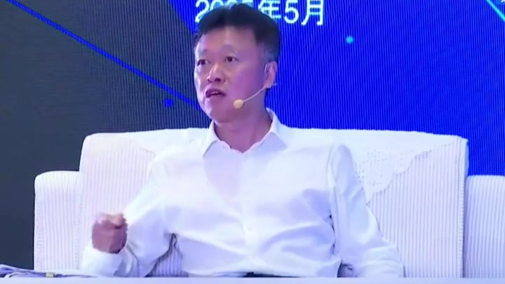 荣昌区委书记呼吁吃鹅把羽毛球价格打下来