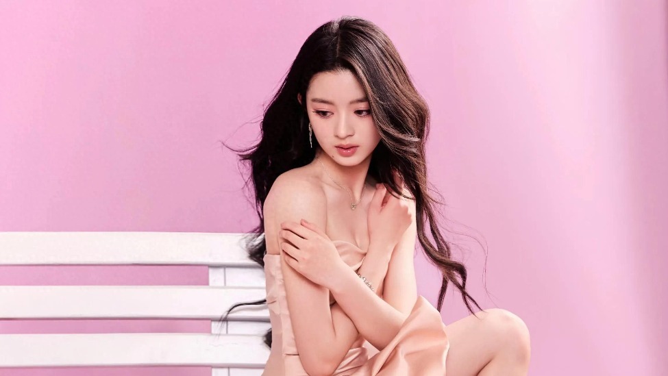 黄杨钿甜父亲被立案调查，可能面临什么处理
