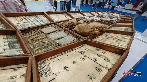 “江右之帆”藝術(shù)裝置