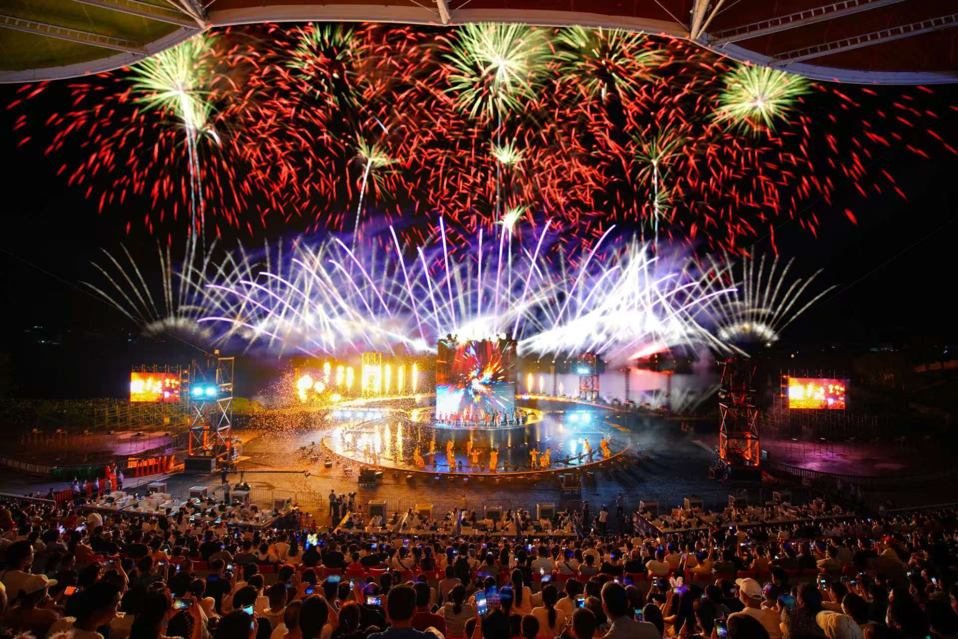 浏阳天空剧院焰火秀