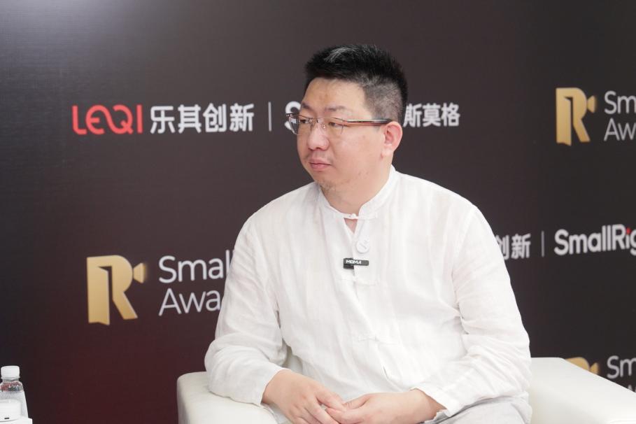 图：采访间，凤凰网深圳对话刘翔