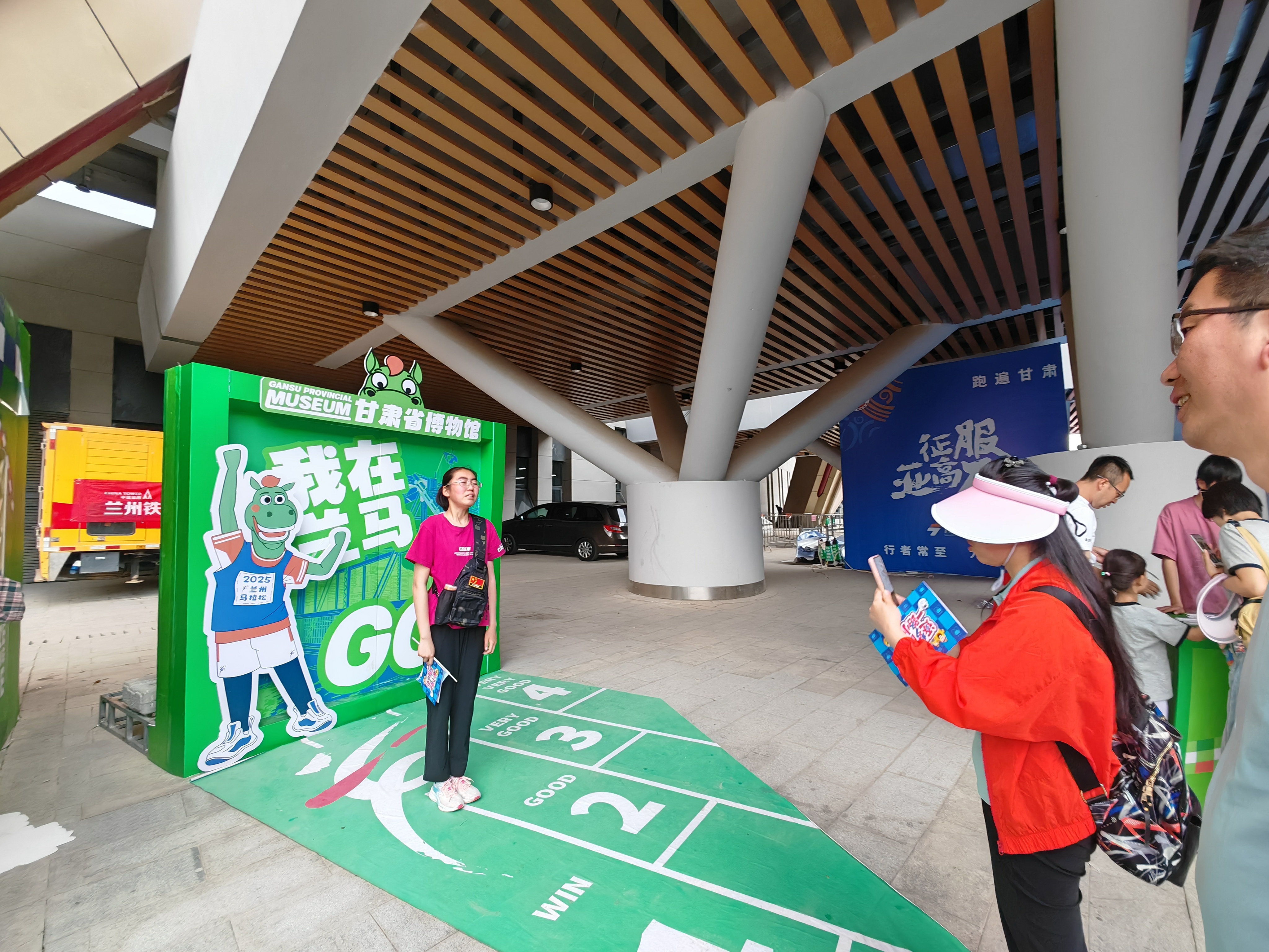 兰马鸣枪　国内外高手竞逐黄河之滨